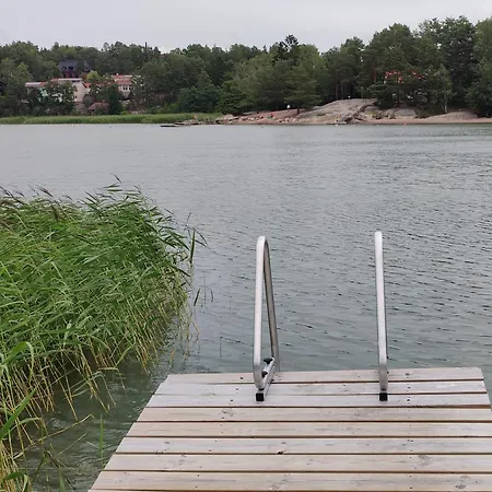 Chalet Naantalissa Idyllinen, Pieni Merenrantamoekki